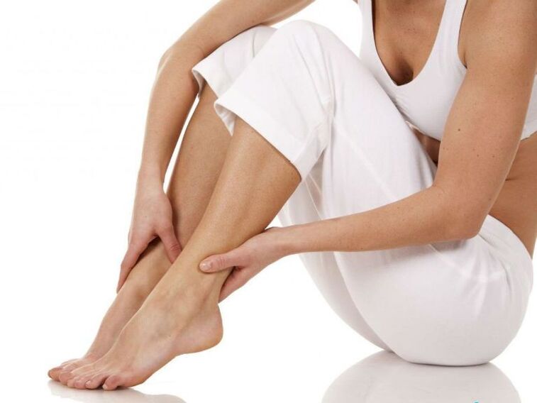 simptome ale venelor varicoase pe picioare